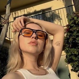 Meet your Posher, Celida